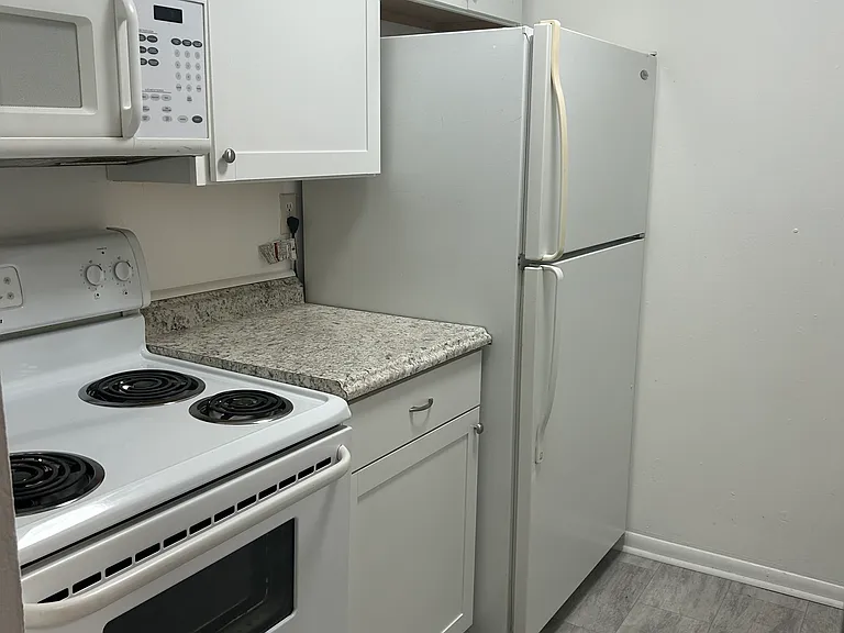 1342 Fair Ave #J — Photo 4