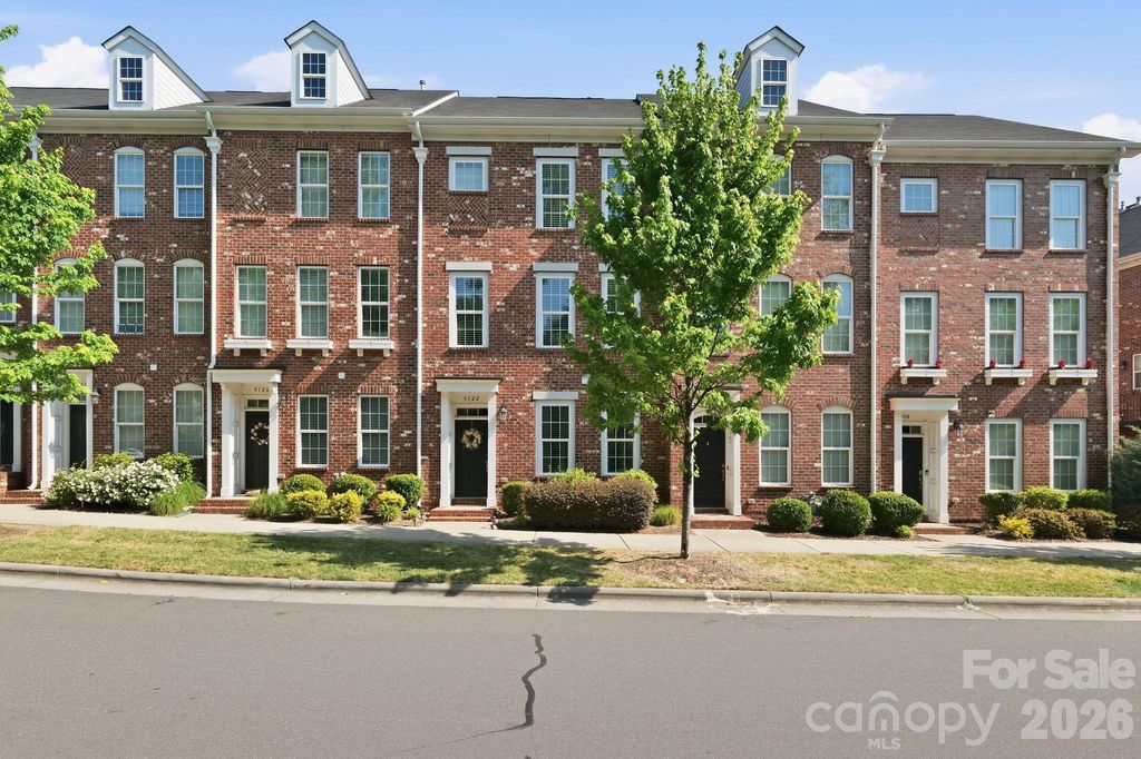 9122 Oban Passage Dr, Charlotte, NC - View 2