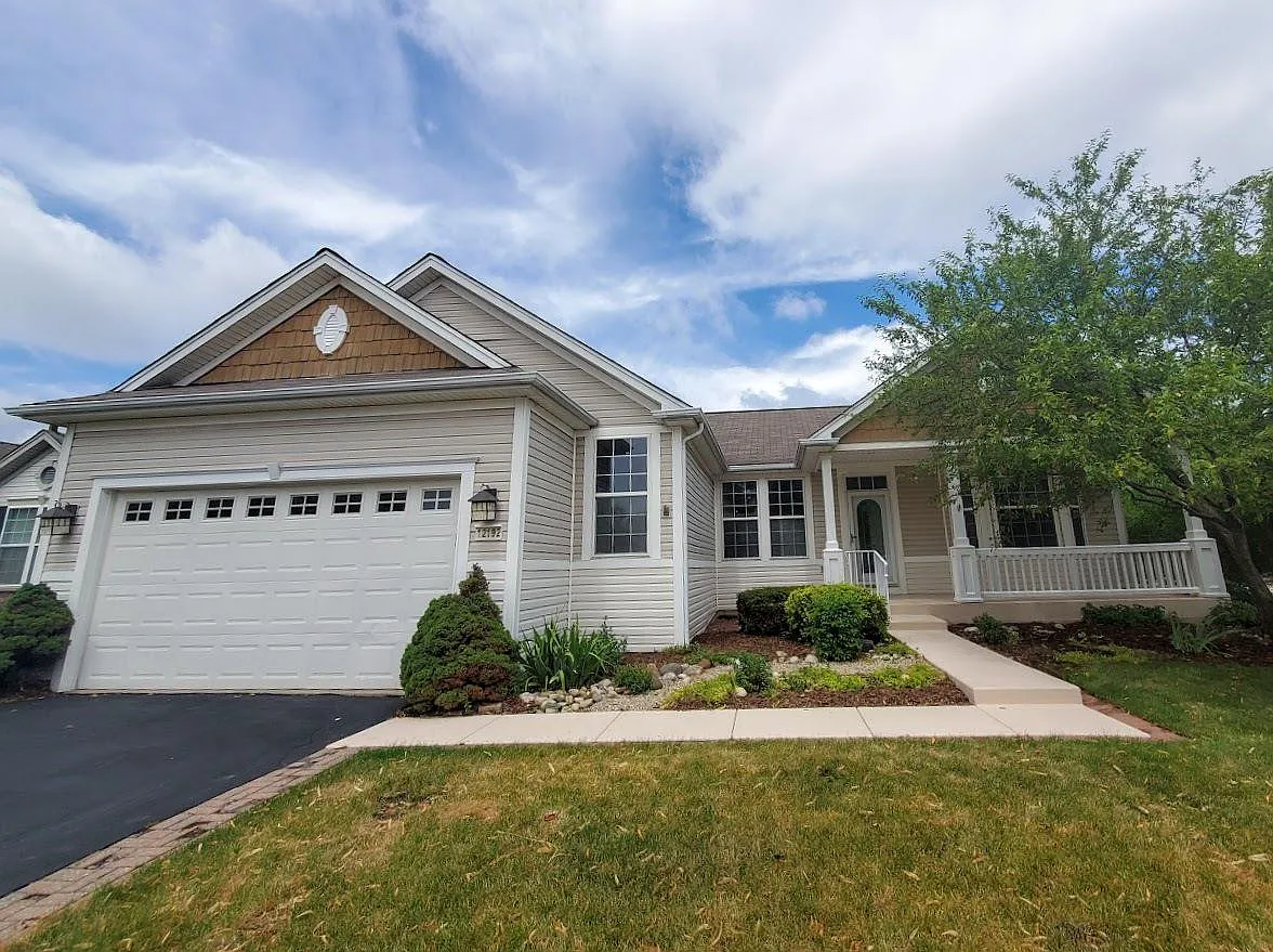 12192 W Cherry Hill Ln photo 1