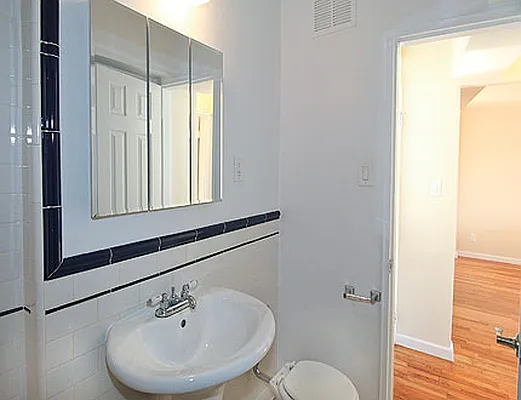 Rented by SW Queens Mezzanine | media 8