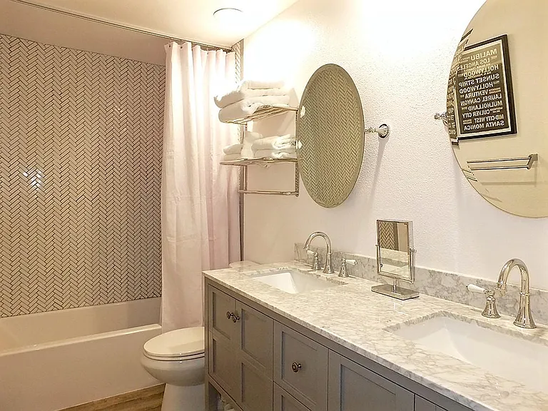 8124 Marina Pacifica Dr N #5 — Photo 18