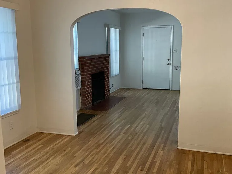 5137 Olivewood Ave — Photo 9