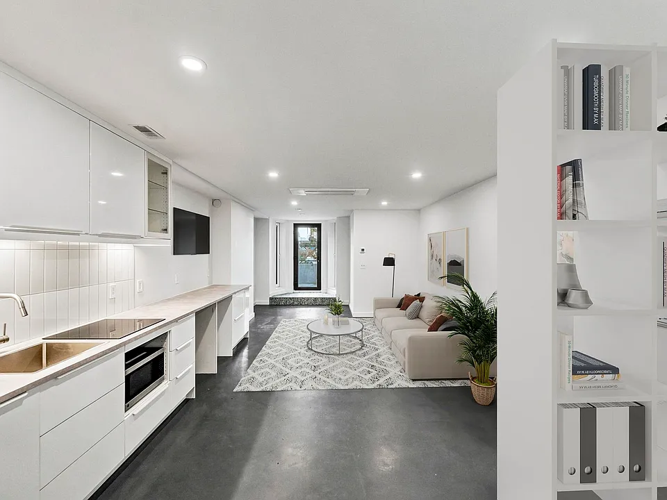 55 South St #1