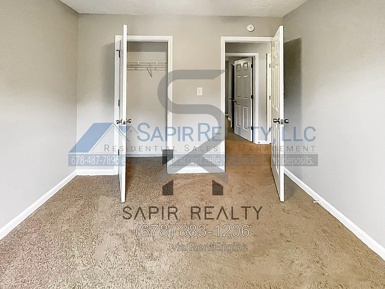 220 Beechwood Ln — Photo 5