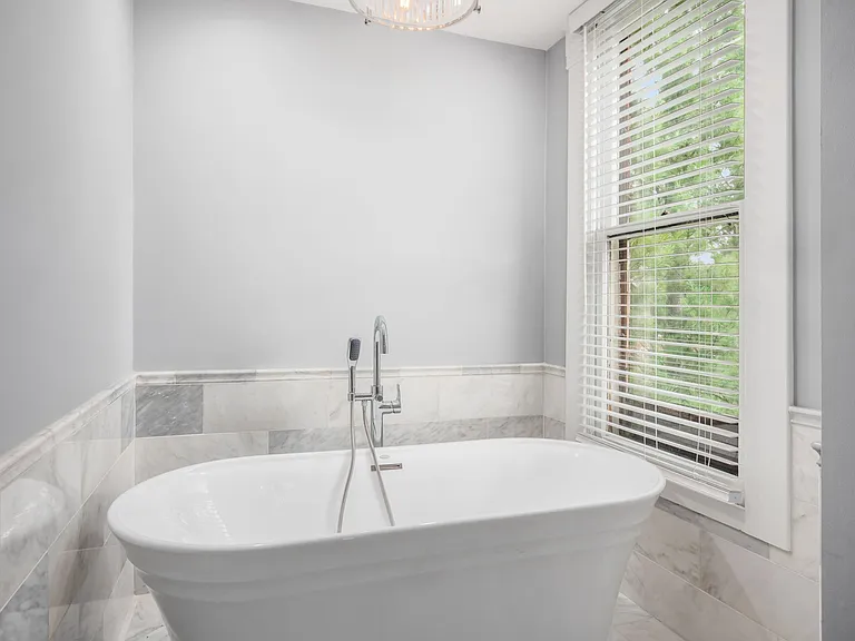 926 City Park Ave — Photo 30