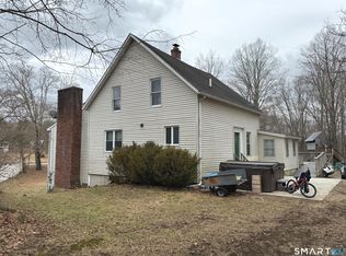 10 Texas Heights Road, Plainfield, CT 06374