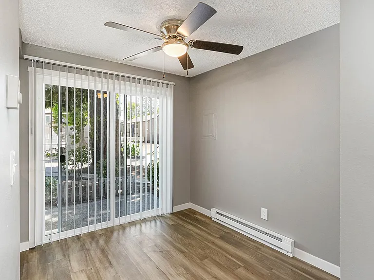 249-Nola Place Apartments — Photo 27