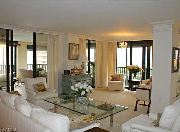 5th image of 5601 Turtle Bay Dr APT 1901