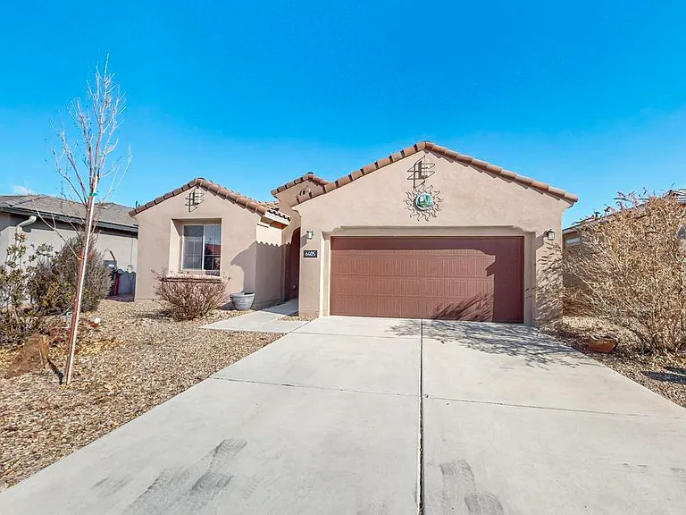6405 Kings Canyon Cv NE — Photo 3