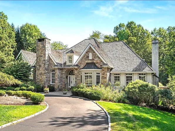 5 Mercer Gate Dr, Doylestown, PA 18901