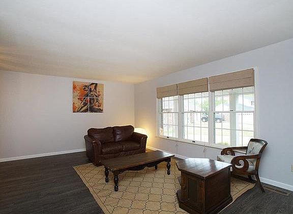 2nd image of 14747 Faon Ct