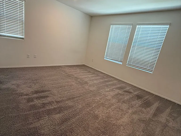 1127 E Descent St — Photo 27
