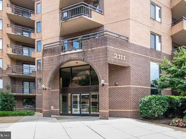 2111 Wisconsin Ave NW APT 411, Washington, DC 20007