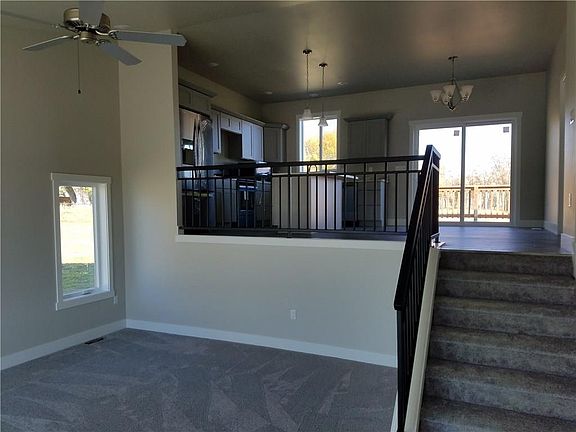 2nd image of 2709 Auburn Cir