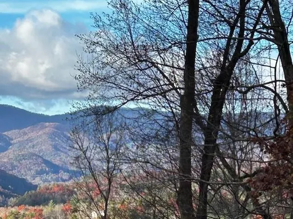 Upper Peachtree Rd, Murphy, NC 28906