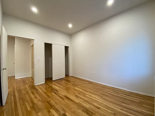 Rented by AZ REALTY NYC LLC | media 5