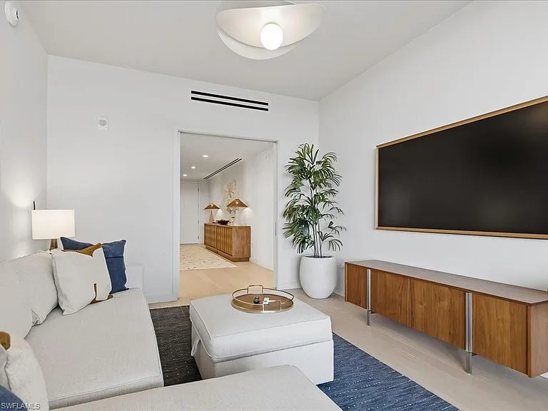 5100 Seagrass Blvd #306 — Photo 16