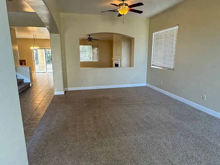 14 Claudia Autumn Dr — Photo 6