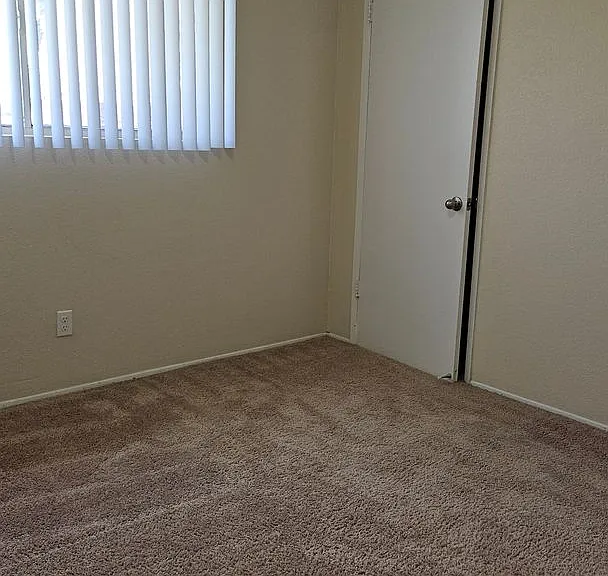 1324 Winn Dr — Photo 17