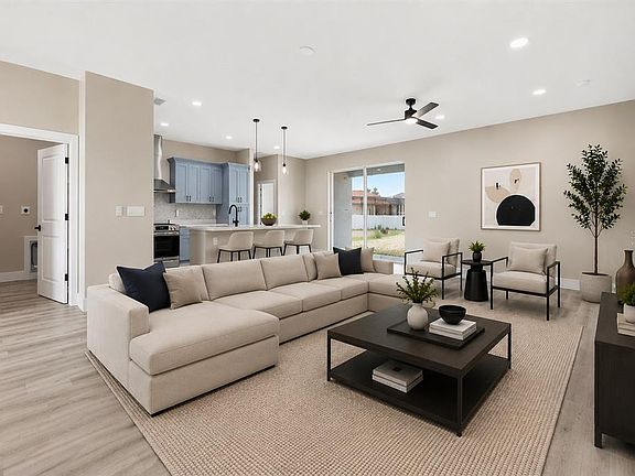 4th image of 367 CAMELLIA COURT
