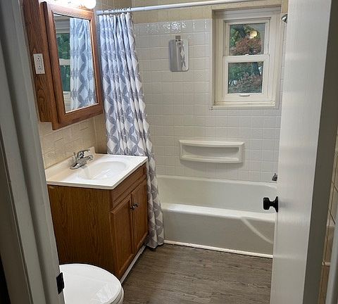 4th image of 503 Garfield Ave #11280454