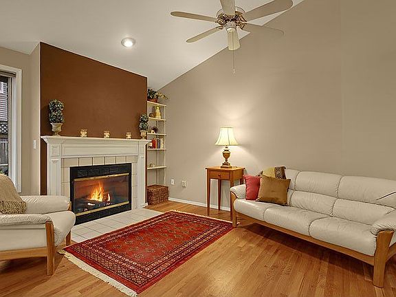 GreatRoom gas fireplace creates instant coziness and ambiance. Connects to kitchen & eating area. St