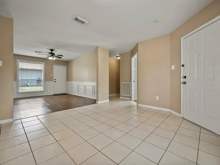18103 Gravenhurst Ln — Photo 12