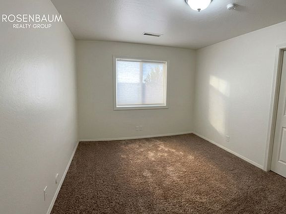 5th image of 802 2nd St APT 1