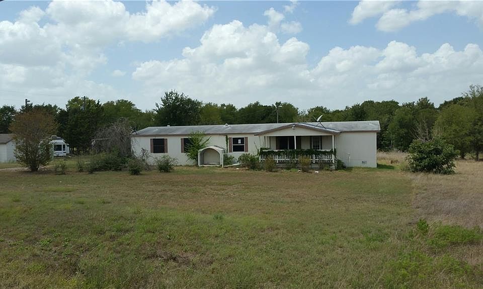1st image of 125 Sunny Oaks Dr