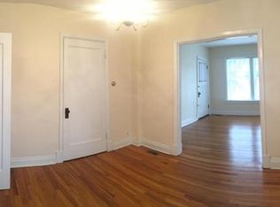 1150 Moorlands Dr #1, Saint Louis, MO 63117
