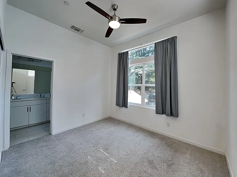 392 Midstream Ln — Photo 15