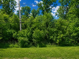42750 N Lake Ave, Antioch, IL 60002
