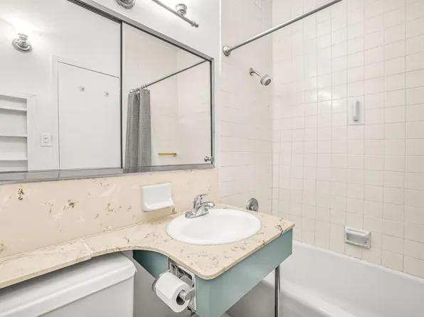 60 East 8th Street image 6 of 6