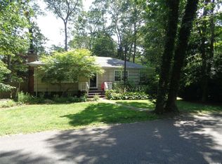 34 Shinnecock Dr, Sound Beach, NY 11789