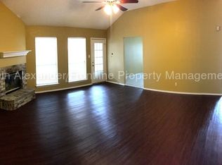 3724 Garden Springs Dr, Fort Worth, TX 76123
