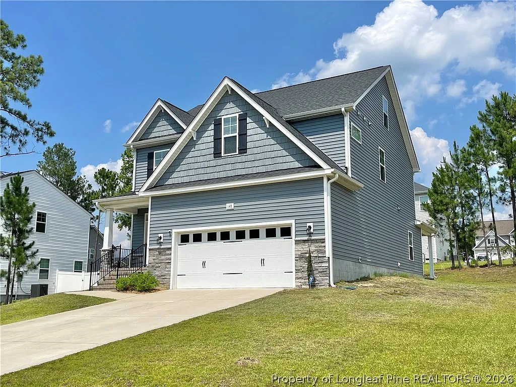 4 bed, 2.5 bath, 2544 sqft, $2,200 — Photo 3