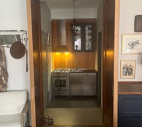 2nd image of 39 W 84th St APT 2B