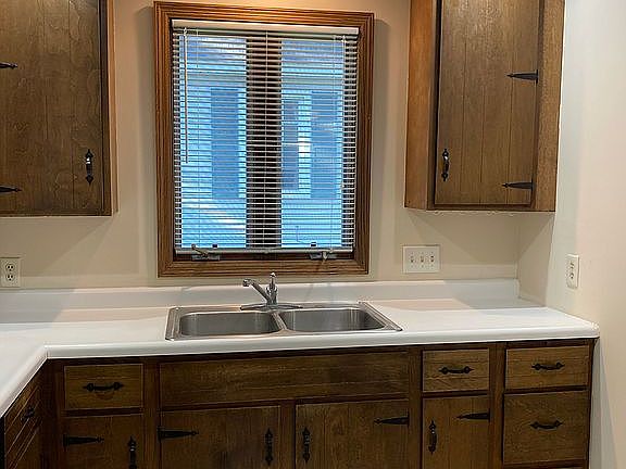Kitchen sink