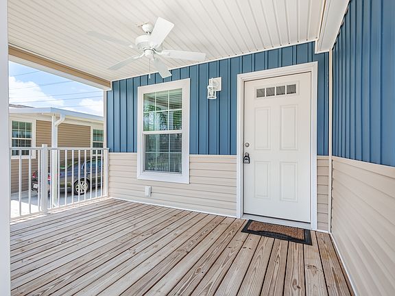4th image of 472 Cary Ln #233