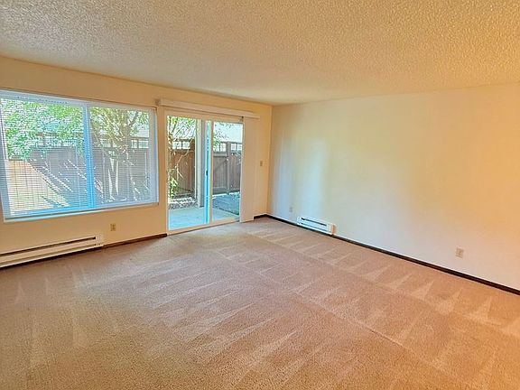 5th image of 18524 Linden Ave N #102