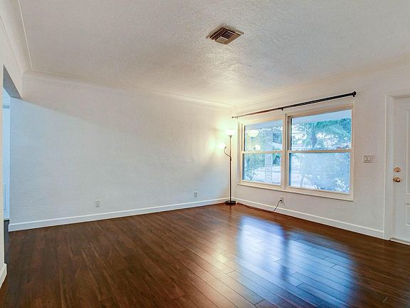 5th image of 1615 N M St