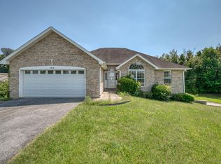 162 Royal Oaks Dr, Jonesborough, TN 37659