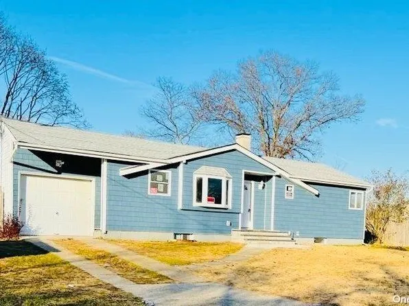 (undisclosed Address), Central Islip, NY 11722