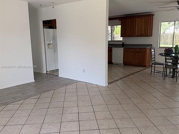 3rd image of 731 24th St SW