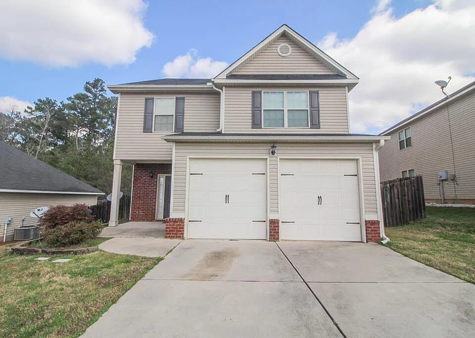 458 Lory Ln