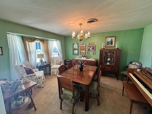 3rd image of 3324 Camarie Ave