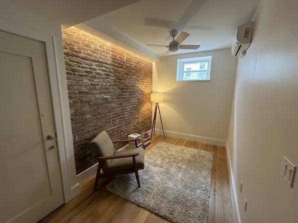1086 Commonwealth Ave #3, Boston, MA 02215