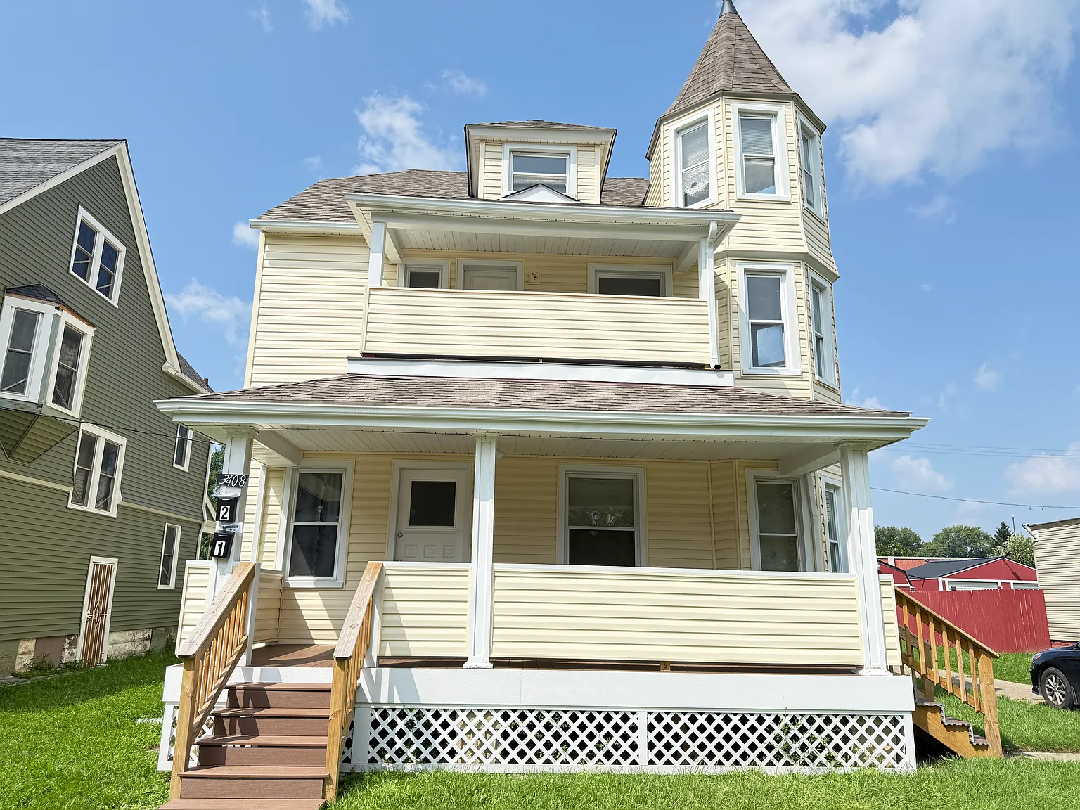 3 bed, $1,400 — Photo 1