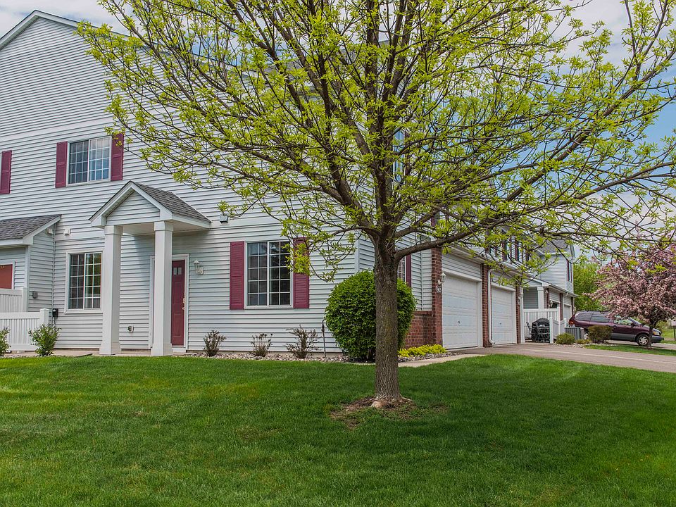 1st image of 9621 Queensland Ln N