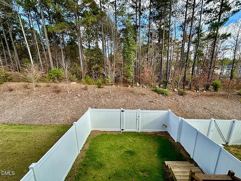 921 Romeria Dr — Photo 26